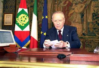 Il Presidente Ciampi durante il Messaggio agli italiani
