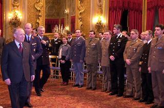 Il Presidente Ciampi con i partecipanti al 97° Sessione del Corso per Ufficiali Superiori del Nato Defense College
