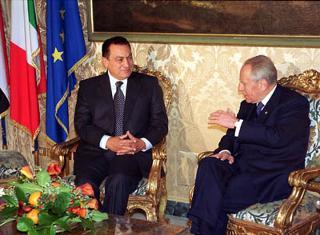 Il Presidente Ciampi durante i colloqui al Quirinale con il Presidente della Repubblica Araba d'Egitto Hosny Mubarak