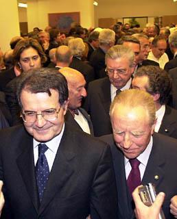 Il Presidente Ciampi con il Presidente della Commissione Europea, Romano Prodi nella sede della nuova Rappresentanza in Italia della Commissione Europea