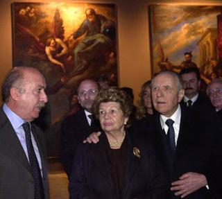 Il Presidente Ciampi con la moglie Franca e il Prof. Nicola Spinosa (nella foto a sinistra) durante la visita alla Mostra antologica &quot;Luca Giordano 1634-1705&quot;