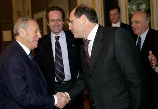 Il Presidente Ciampi riceve al Quirinale il nuovo Direttore generale della RAI Claudio Cappon. Al centro, nella foto, il Presidente della RAI Roberto Zaccaria e a destra il Direttore della Struttura RAI del Quirinale Giovanni Garofalo