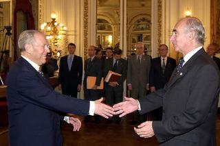 Il Presidente della Repubblica Carlo Azeglio Ciampi viene accolto dal Presidente della Repubblica Argentina Fernando De La Rùa alla Casa Rosada