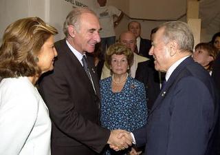 Il Presidente Ciampi con la moglie Franca accolti al &quot;Palais de Glace&quot; dal Presidente della Repubblica Argentina Fernando de La Rua e da sua moglie, per l'inaugurazione della Mostra &quot;Tesoro della Memoria&quot;