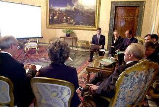 Il Presidente Ciampi con alcuni esponenti del Consorzio Italian Culture on the Net