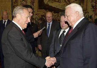 Il Presidente Ciampi accoglie al Quirinale Ariel Sharon, Primo Ministro dello Stato d'Israele