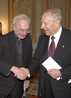 Il Presidente Ciampi con Luciano Mendes De Almeida, Arcivescovo di Mariana