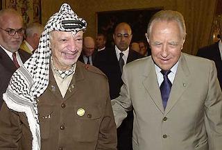 Il Presidente Ciampi con Yasser Arafat Presidente dell'Autorità Nazionale Palestinese