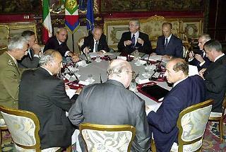 Il Presidente Ciampi presiede la riunione del Consiglio Supremo di Difesa