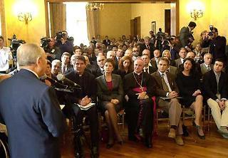 Il Presidente Ciampi parla al Volontariato della città durante la visita alla Regione Umbria