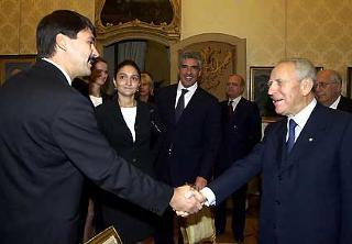 Il Presidente Ciampi con Janos Ader, Presidente dell'Assemblea Nazionale ungherese ed il Presidente della Camera Pierferdinando Casini in occasione della celebrazione del 45° anniversario della rivoluzione ungherese