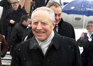 Il Presidente Ciampi al suo arrivo all'Aeroporto &quot;Surcin&quot; per la visita ufficiale in Jugoslavia