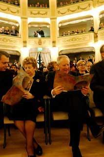 Il Presidente Ciampi con la moglie Franca presenziano alla riapertura del Teatro Provinciale &quot;Savoia&quot;