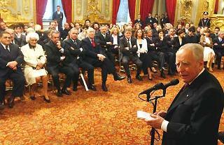 Il Presidente Ciampi rivolge il suo indirizzo di saluto ai partecipanti alla cerimonia per la presentazione dei candidati ai Premi David di Donatello 2002