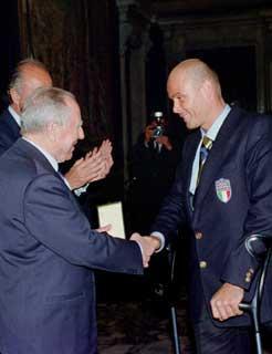 Un momento della premiazione al Quirinale, da parte del Presidente Ciampi, ai vincitori di medaglie ai Giochi Olimpici Invernali di Salt Lake City.