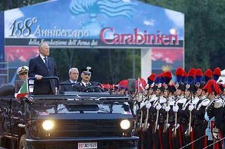 Il Presidente Ciampi durante la cerimonia del 188° anniversario di fondazione dell'Arma dei Carabinieri