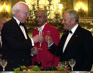Il brindisi tra il Presidente Ciampi ed il Presidente della Repubblica di Ungheria Ferenc Madl, in occasione della visita di Stato