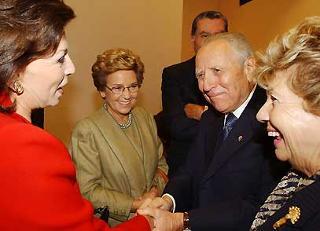 Il Presidente Ciampi con la moglie Franca insieme alle Signore Anna Maria De Mita e Gianna Mancino