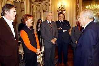Il Presidente Ciampi con la Delegazione sindacale della Fiat di Arese in occasione della visita nel capoluogo lombardo