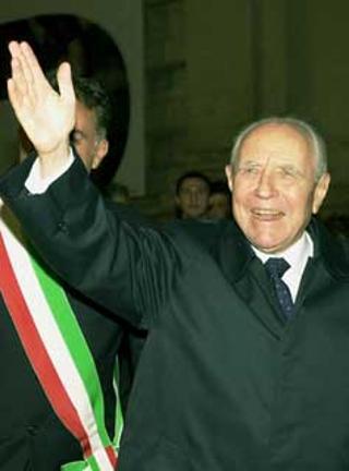 Il Presidente Ciampi al suo arrivo in città