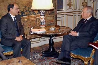 Il Presidente Ciampi a colloquio con Giuseppe Pericu, Presidente del Comitato &quot;Genova 2004-Capitale Europea della Cultura&quot; nel suo studio al Quirinale
