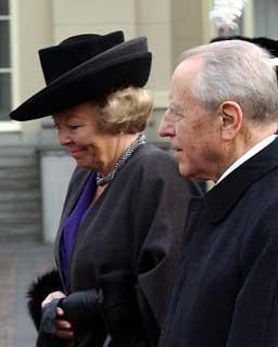 Il Presidente Ciampi con Sua Maestà la Regina Beatrice a Palazzo Reale