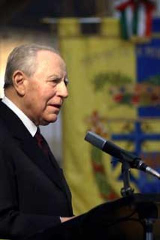Il Presidente Ciampi all'Auditorium in occasione dell'incontro istituzionale con le Autorità politiche, civili, militari, religiose ed i Sindaci della Provincia