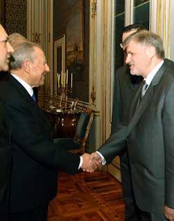 Il Presidente Ciampi accoglie il Presidente dell'Assemblea della Federazione Russa Sergei Miranov