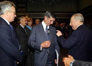 Il Presidente Ciampi con il Presidente della Consob Luigi Spaventa ed il Ministro dell'Economia e delle Finanze Tremonti, al termine della relazione annuale