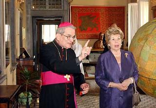 La Signora Franca Pilla Ciampi con Monsignor Loris Capovilla, visita il Museo Storico di Papa Giovanni XXIII a Sotto il Monte