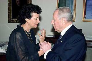Il Presidente Ciampi con la signora Talia Pecker Berio, vedova del Maestro Luciano Berio, poco prima di rendere omaggio alla Salma