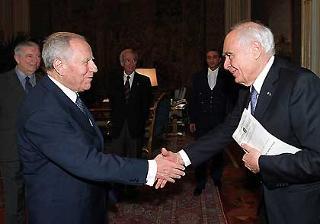 Il Presidente Ciampi con il Ministro della Salute Girolamo Sirchia in occasione della presentazione del Piano Sanitario Nazionale 2003-2005