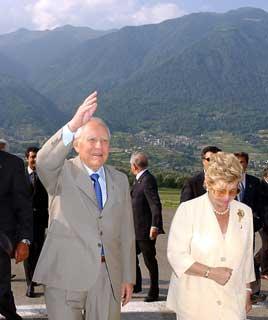 Il Presidente Ciampi in compagnia della moglie Franca al suo arrivo in Valtellina