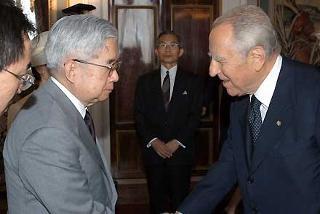 Il Presidente Ciampi riceve al Quirinale il Principe Hitachi, Presidente Onorario &quot;The Japan Art Association&quot;, in occasione dell'incontro con i promotori, la giuria ed i vincitori del &quot;Praemium Imperiale&quot; 2003