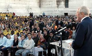 Il Presidente Ciampi, al Vittoriano, durante il suo intervento, in occasione dell'apertura dell'anno scolastico 2003/2004