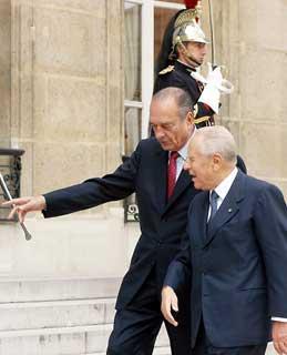 Il Presidente Ciampi con il Presidente della Repubblica Francese Jacques Chirac all'Eliseo