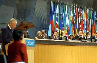 Il Presidente Ciampi durante il suo intervento alla 32ma Sessione della Conferenza Generale dell'UNESCO