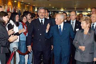 Il Presidente Ciampi con la moglie Franca al suo arrivo al Parlamento Europeo