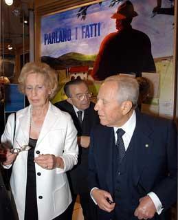 Il Presidente Ciampi con Maria Romana De Gasperi e Giulio Andreotti, alla inaugurazione della Mostra su Alcide De Gasperi nel 50°anniversario della scomparsa dello Statista