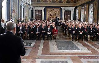 Il Presidente Ciampi durante il suo intervento in occasione della consegna delle insegne &quot;Al Merito del Lavoro&quot; ai Cavalieri del Lavoro nominati il 2 Giugno 2003