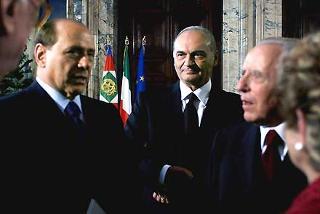 Il Presidente Ciampi con il Presidente del Consiglio dei ministri Silvio Berlusconi ed il Ministro delle Attività Produttive Antonio Marzano, al termine della cerimonia di consegna delle insegne di Cavaliere dell'Ordine &quot;Al Merito del Lavoro&quot;