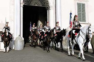 Cambio della Guardia d'Onore al Palazzo del Quirinale, da parte del Reggimento Corazzieri in occasione del Giorno dell'Unità Nazionale e Festa delle Forze Armate