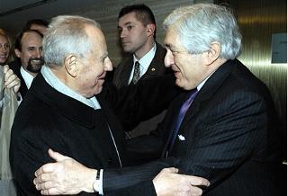 Il cordiale incontro del Presidente della Repubblica Italiana Carlo Azeglio Ciampi con James Wolfensohn, Presidente della Banca Mondiale, presso il Preston Auditorium del FMI-BM