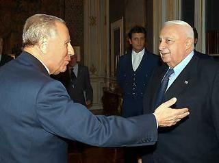 Il Presidente Ciampi accoglie Ariel Sharon, Primo Ministro dello Stato d'Israele