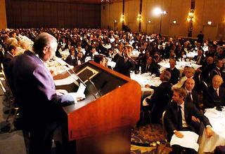 Il Presidente Ciampi durante il suo intervento al pranzo offerto dalle istituzioni più rappresentative della comunità italo-americana