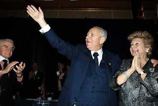 Il saluto agli italiani in America del Presidente Ciampi e della moglie Franca, al termine del pranzo offerto dalle istituzioni più rappresentative