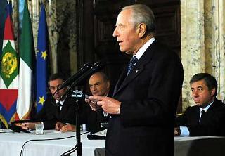 Il Presidente Ciampi durante il suo intervento in occasione della cerimonia di consegna del &quot;Premio Leonardo e dei &quot;Premi Leonardo Qualità Italia&quot;