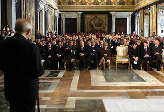 Il Presidente Ciampi, durante la cerimonia per la celebrazione della &quot;Giornata Internazionale della Montagna&quot;, rivolge il suo indirizzo di saluto ai presenti