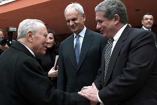 Il Presidente Ciampi accolto all'Auditorium dal Presidente del Senato Marcello Pera e dal Presidente della Shoah Foundation, Douglas Greenberg, in occasione della celebrazione della Giornata della Memoria