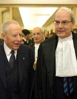 Il Presidente Ciampi con Francesco Staderini, Presidente della Corte dei conti e Vincenzo Apicella, Procuratore Generale, al termine dell'inaugurazione dell'Anno Giudiziario per il 2004
